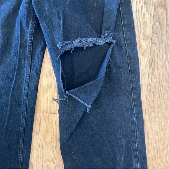 A&F | High Rise 90s Relaxed Jean - Picture 9 of 13